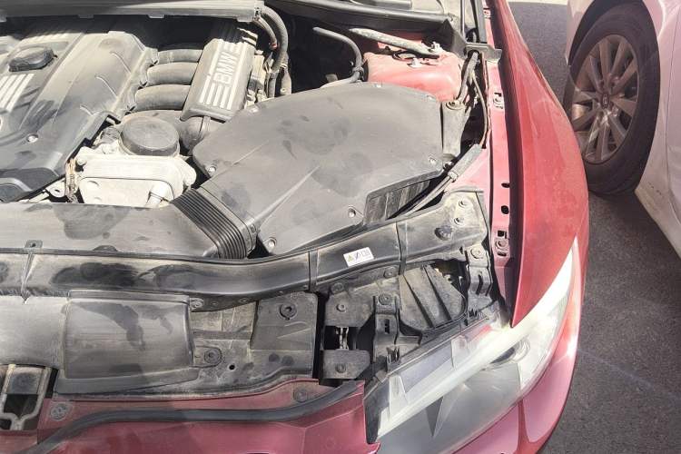 Used BMW 3 Series 2011 325i Convertible Coupe Engine Bay Left