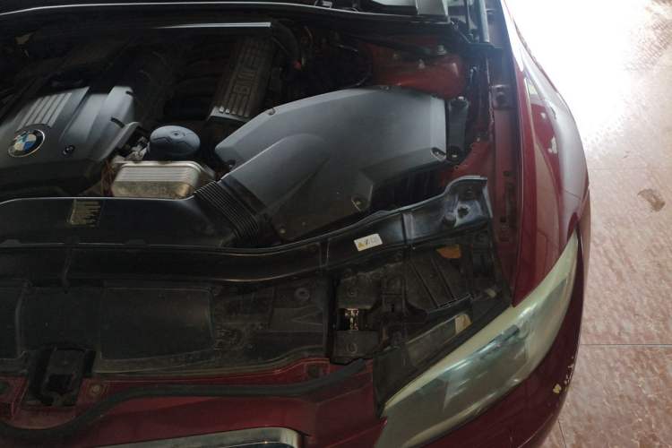 Used BMW 3 Series 2011 325i Convertible Coupe Engine Bay Left