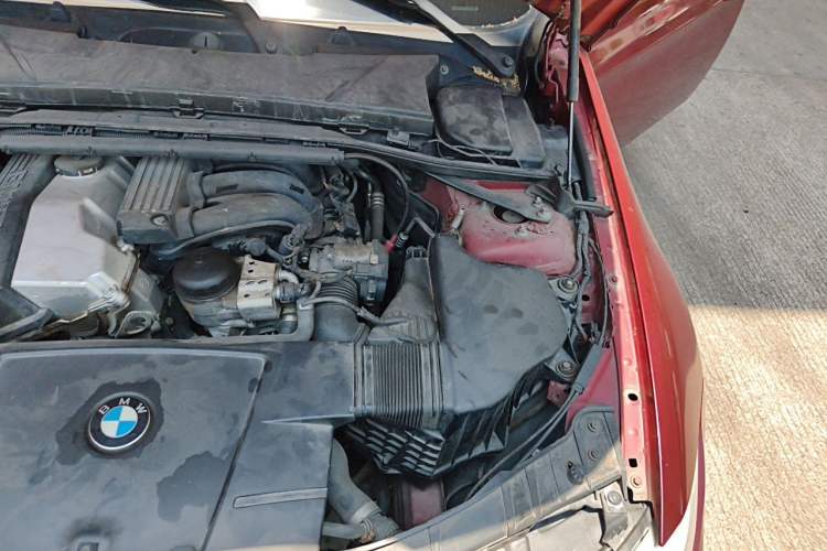 Used BMW 3 Series 2011 318i Leading Model Engine Bay Left