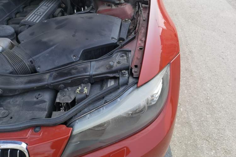 Used BMW 3 Series 2011 325i Sport Edition Engine Bay Left