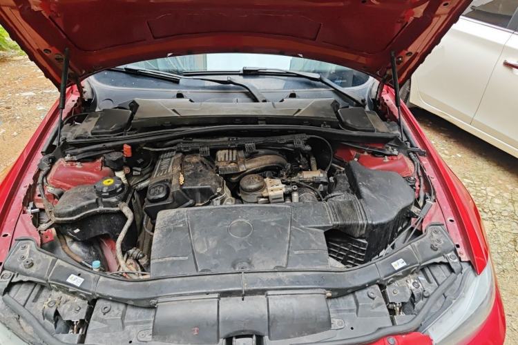 Used BMW 3 Series 2011 320i Sport Edition Engine Bay