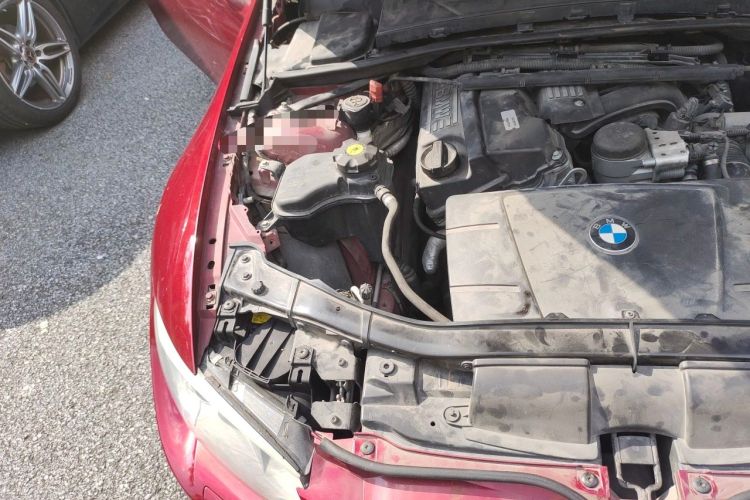 Used BMW 3 Series 2011 320i Coupe Engine Bay Right