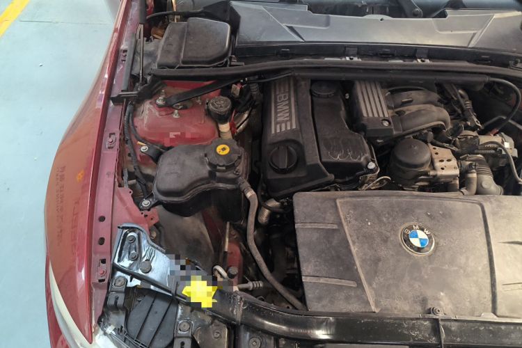 Used BMW 3 Series 2011 320i Coupe Engine Bay Right