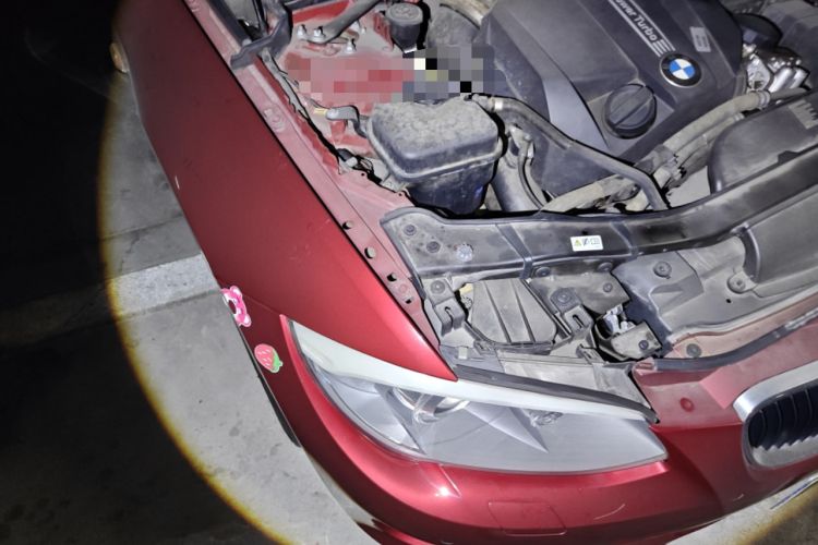 Used BMW 3 Series 2011 335i Convertible Coupe Engine Bay Right