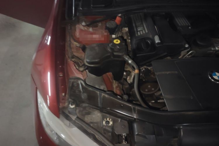 Used BMW 3 Series 2011 318i Leading Model Engine Bay Right
