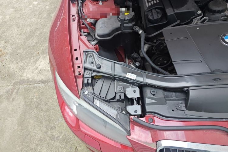Used BMW 3 Series 2011 320i Coupe Engine Bay Right
