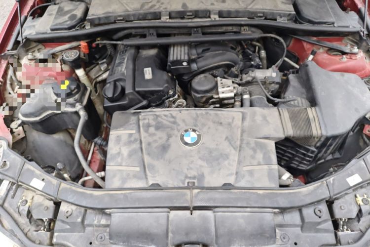 Used BMW 3 Series 2011 318i Leading Model Engine Bay