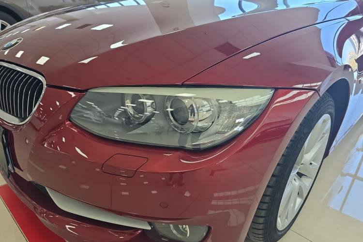 Used BMW 3 Series 2011 330i Convertible Coupe Exterior 1