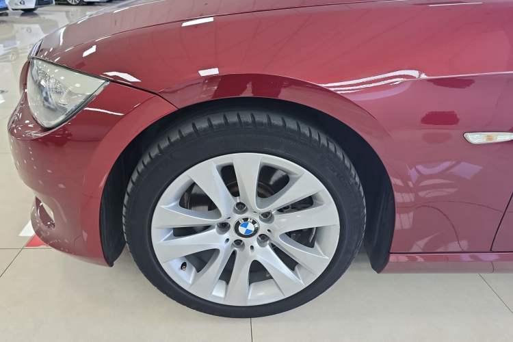 Used BMW 3 Series 2011 330i Convertible Coupe Exterior 2