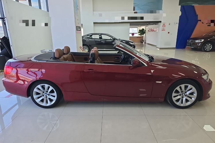 Used BMW 3 Series 2011 330i Convertible Coupe Exterior 5