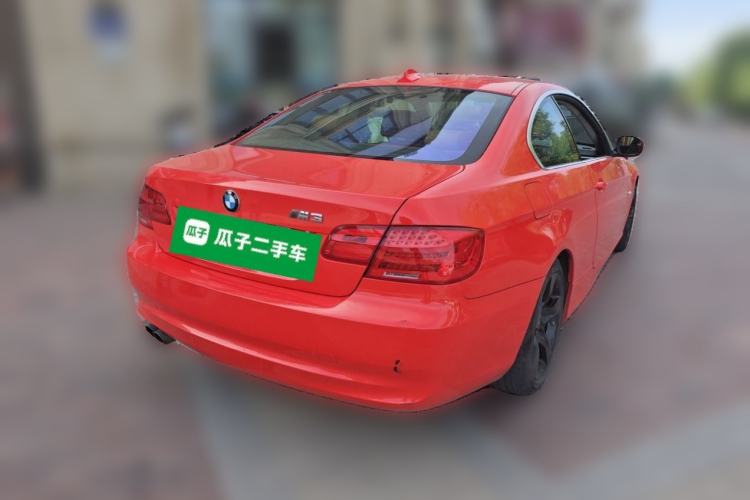 Used BMW 3 Series 2011 325i two-door coupe Exterior 5