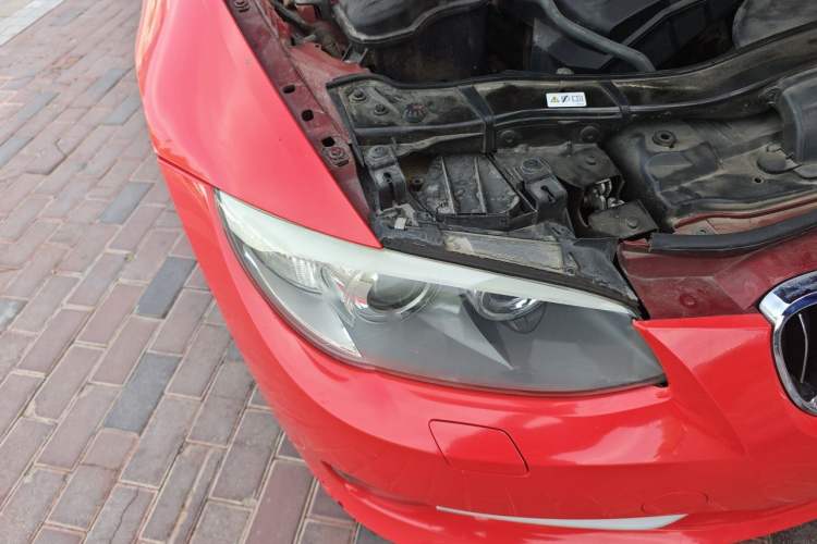 Used BMW 3 Series 2011 325i two-door coupe Exterior 6