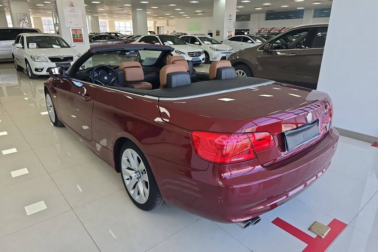 Used BMW 3 Series 2011 330i Convertible Coupe Exterior 8
