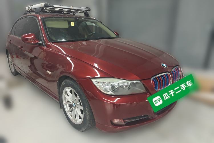 Used BMW 3 Series 2011 318i Leading Model Front Right 45 Deg