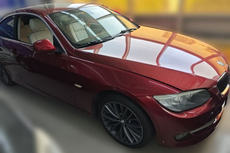 Used BMW 3 Series 2011 325i two-door coupe Front Right 45 Deg