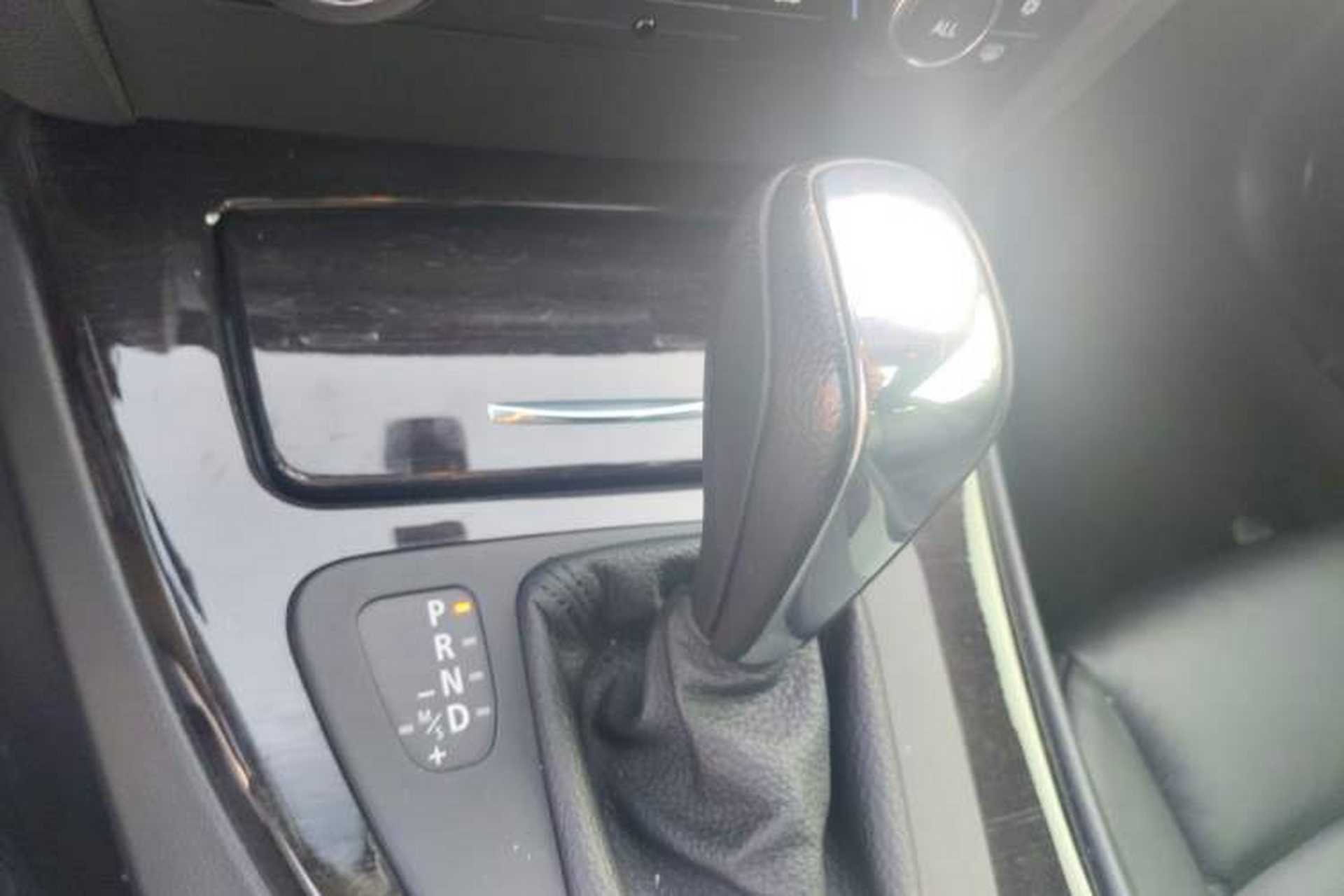 Used BMW 3 Series 2011 320i Coupe Gear Lever