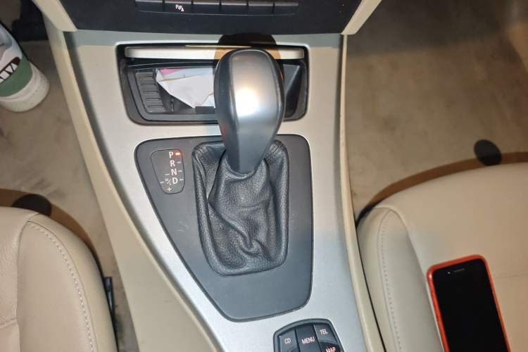 Used BMW 3 Series 2011 320i Luxury Edition Gear Lever