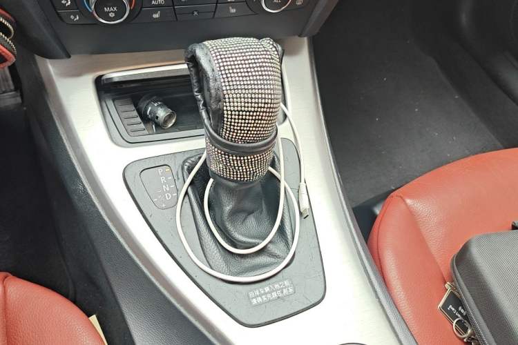 Used BMW 3 Series 2011 320i Convertible Coupe Gear Lever