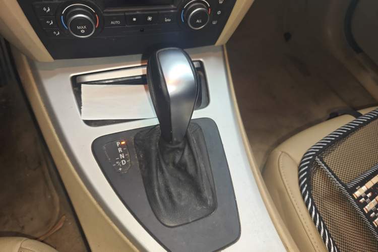 Used BMW 3 Series 2011 318i Leading Model Gear Lever