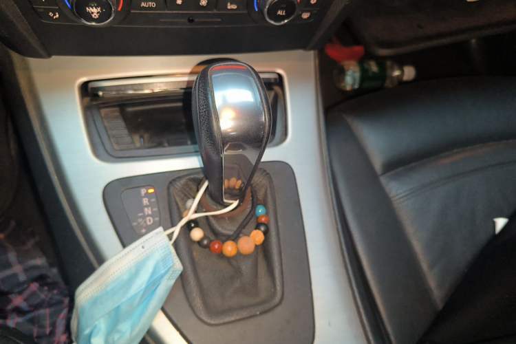 Used BMW 3 Series 2011 320i Coupe Gear Lever