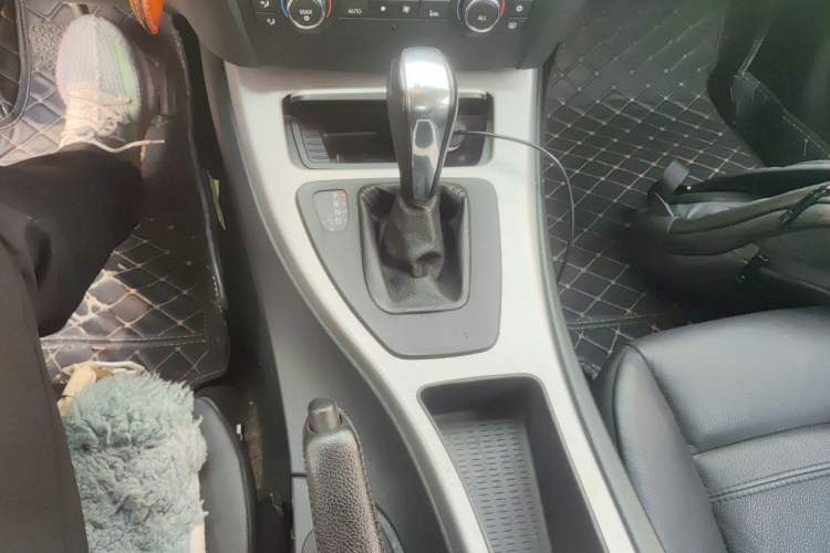 Used BMW 3 Series 2011 320i Coupe Gear Lever