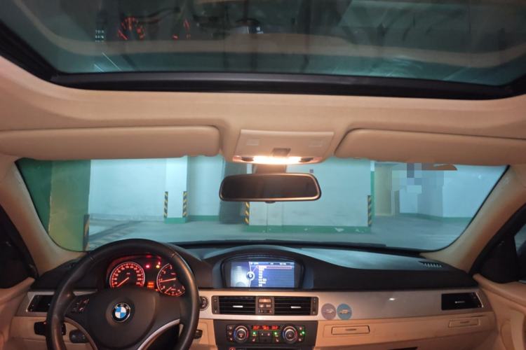 Used BMW 3 Series 2011 320i Luxury Edition Headliner