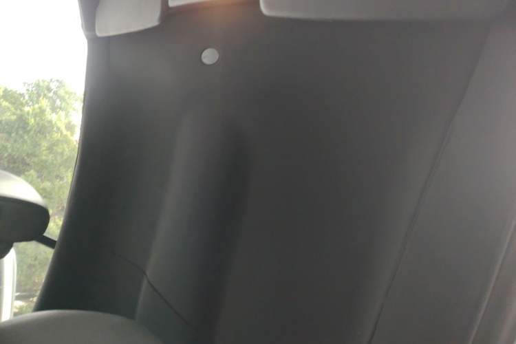Used BMW 3 Series 2011 335i two-door coupe Headliner
