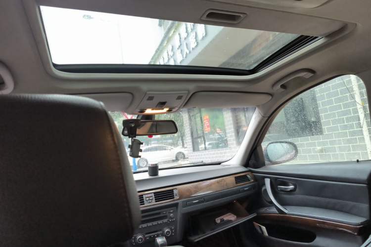 Used BMW 3 Series 2011 320i Sport Edition Headliner