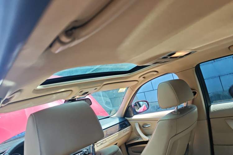 Used BMW 3 Series 2011 325i Luxury Edition Headliner