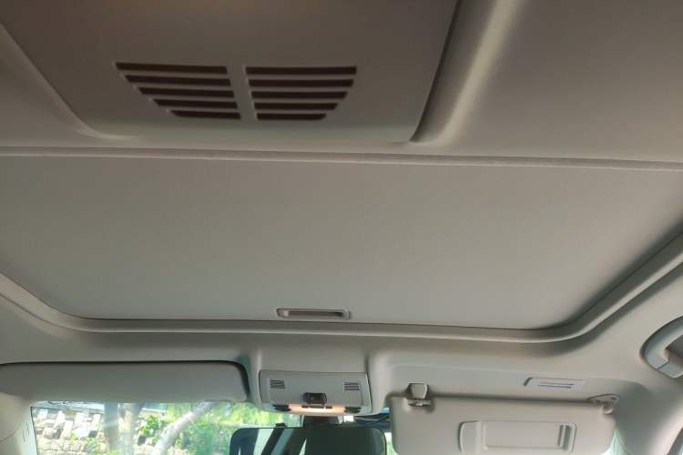 Used BMW 3 Series 2011 320i Coupe Headliner