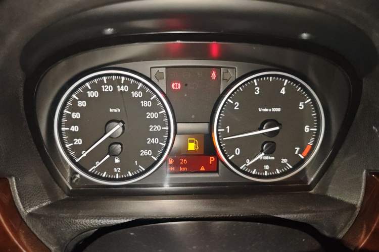 Used BMW 3 Series 2011 320i Sport Edition Instrument Cluster