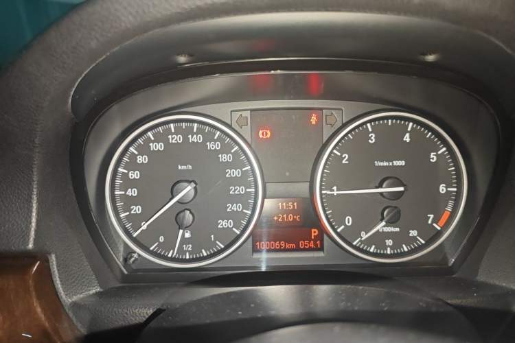 Used BMW 3 Series 2011 320i Sport Edition Instrument Cluster