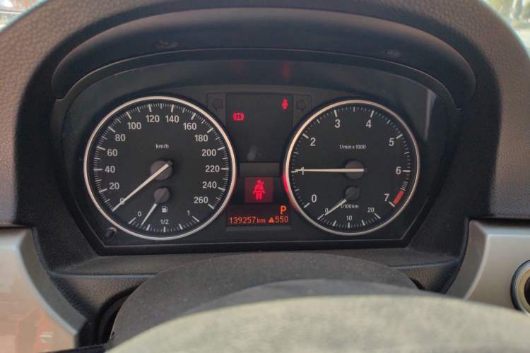 Used BMW 3 Series 2011 320i Luxury Edition Instrument Cluster
