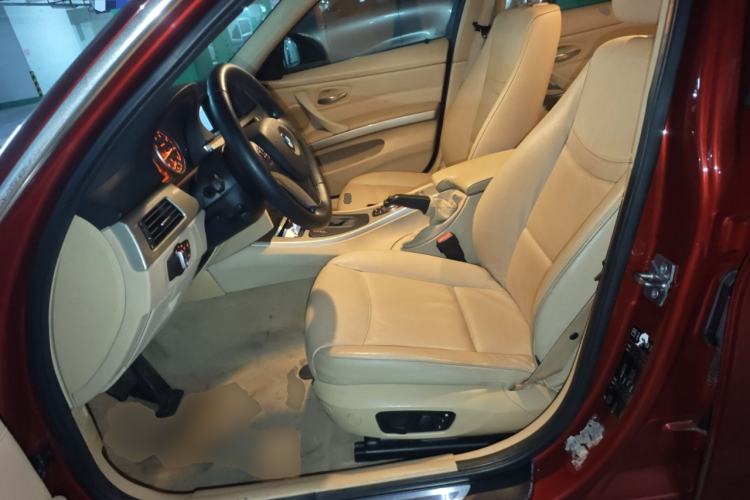Used BMW 3 Series 2011 320i Luxury Edition Left Front Seat
