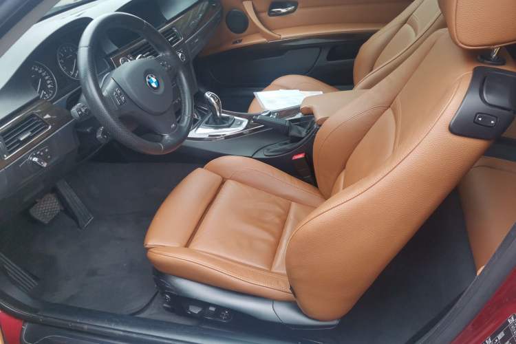 Used BMW 3 Series 2011 335i two-door coupe Left Front Seat