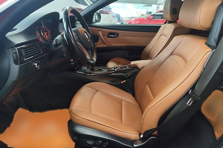 Used BMW 3 Series 2011 330i Convertible Coupe Left Front Seat