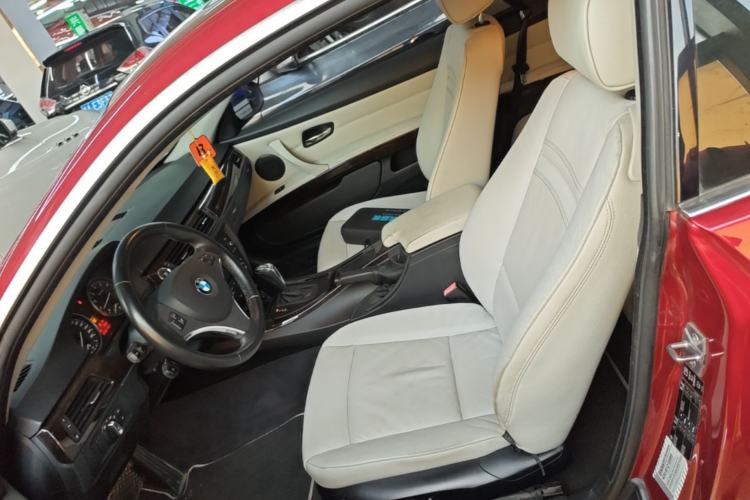 Used BMW 3 Series 2011 325i two-door coupe Left Front Seat