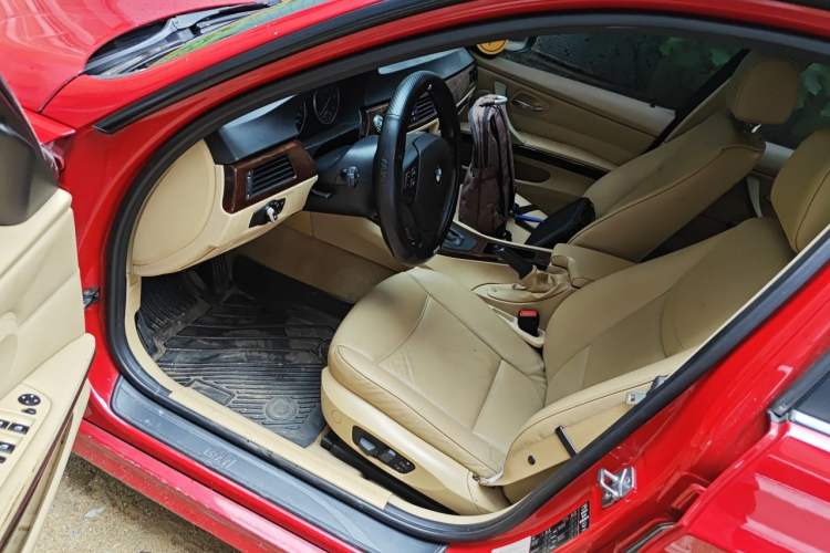 Used BMW 3 Series 2011 320i Sport Edition Left Front Seat