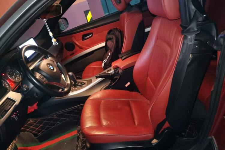 Used BMW 3 Series 2011 325i Convertible Coupe Left Front Seat