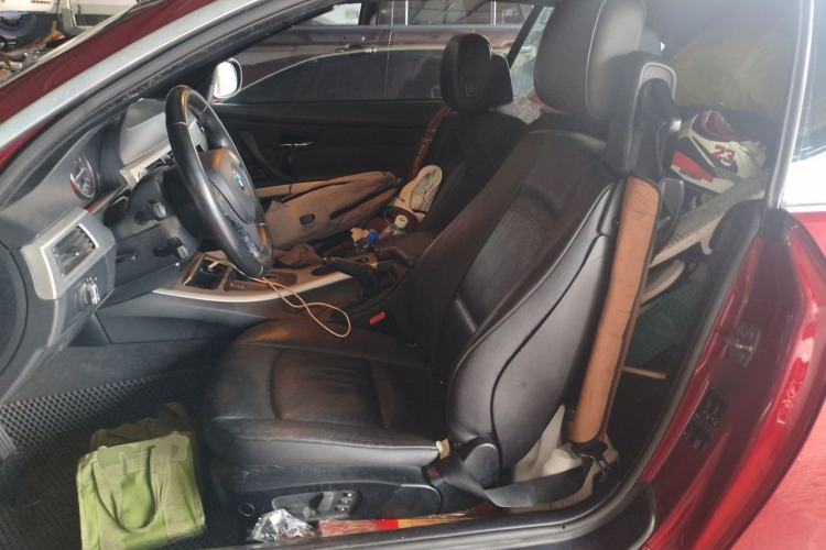 Used BMW 3 Series 2011 325i Convertible Coupe Left Front Seat