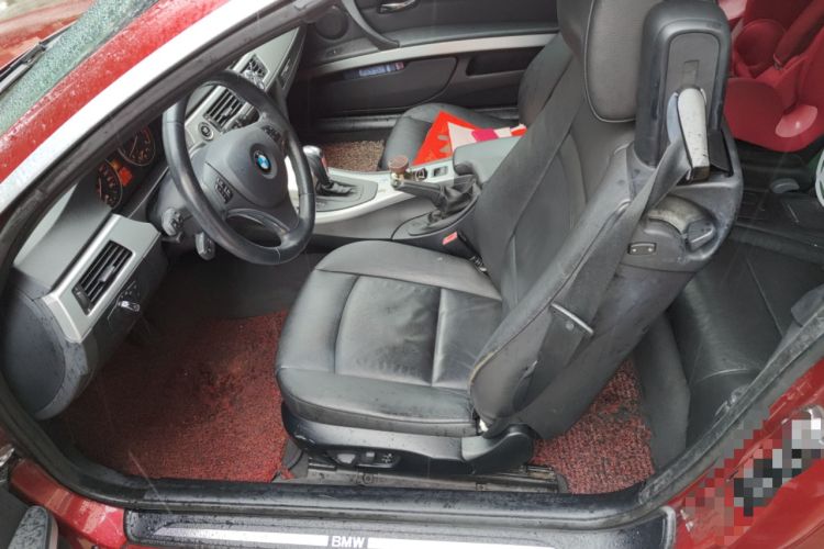 Used BMW 3 Series 2011 325i Convertible Coupe Left Front Seat