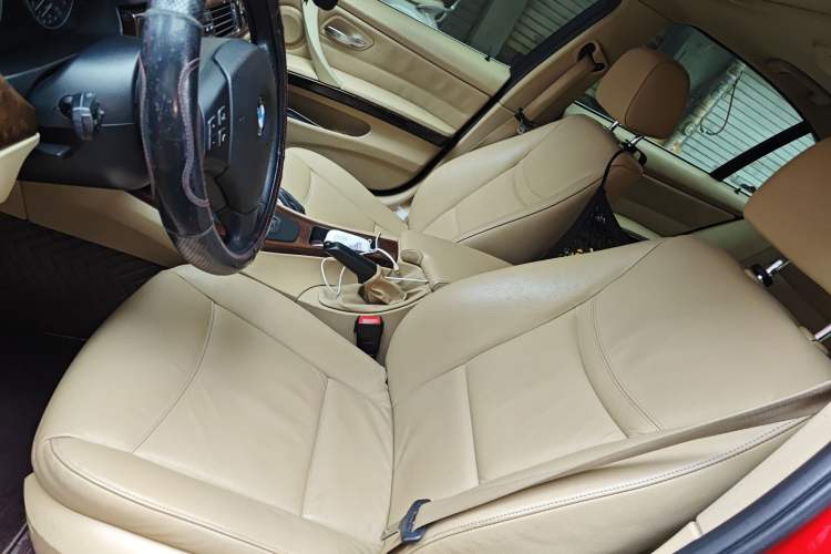 Used BMW 3 Series 2011 320i Sport Edition Left Front Seat
