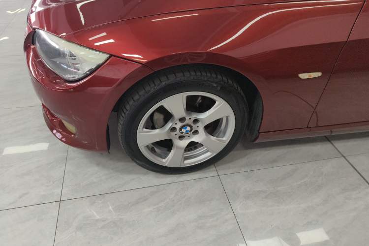 Used BMW 3 Series 2011 320i Convertible Coupe Left Front Wheel Hub