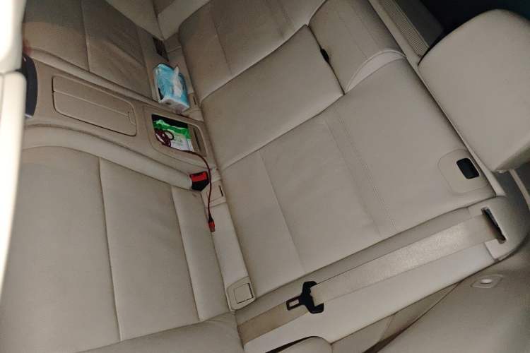 Used BMW 3 Series 2011 325i Convertible Coupe Left Rear Seat