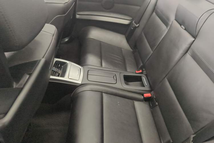 Used BMW 3 Series 2011 320i Convertible Coupe Left Rear Seat