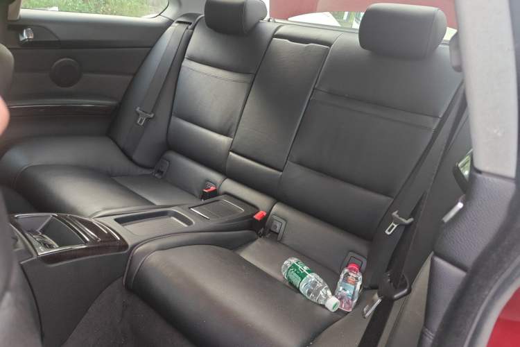 Used BMW 3 Series 2011 330i two-door coupe Left Rear Seat