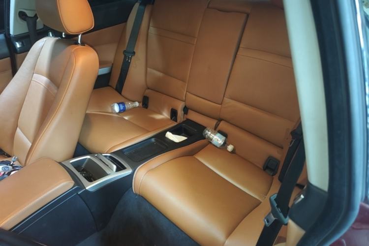 Used BMW 3 Series 2011 325i two-door coupe Left Rear Seat