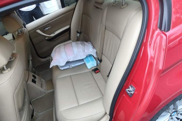 Used BMW 3 Series 2011 320i Sport Edition Left Rear Seat
