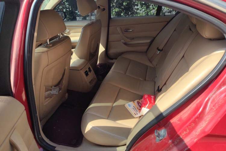 Used BMW 3 Series 2011 320i Luxury Edition Left Rear Seat