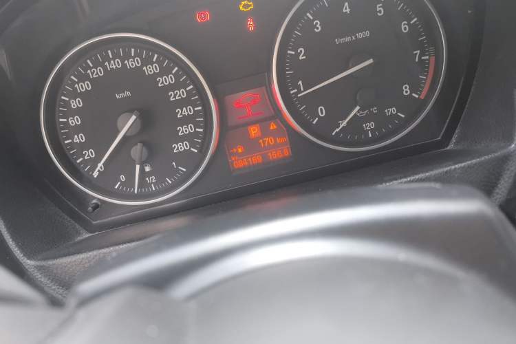 Used BMW 3 Series 2011 335i Convertible Coupe Odometer Close Up